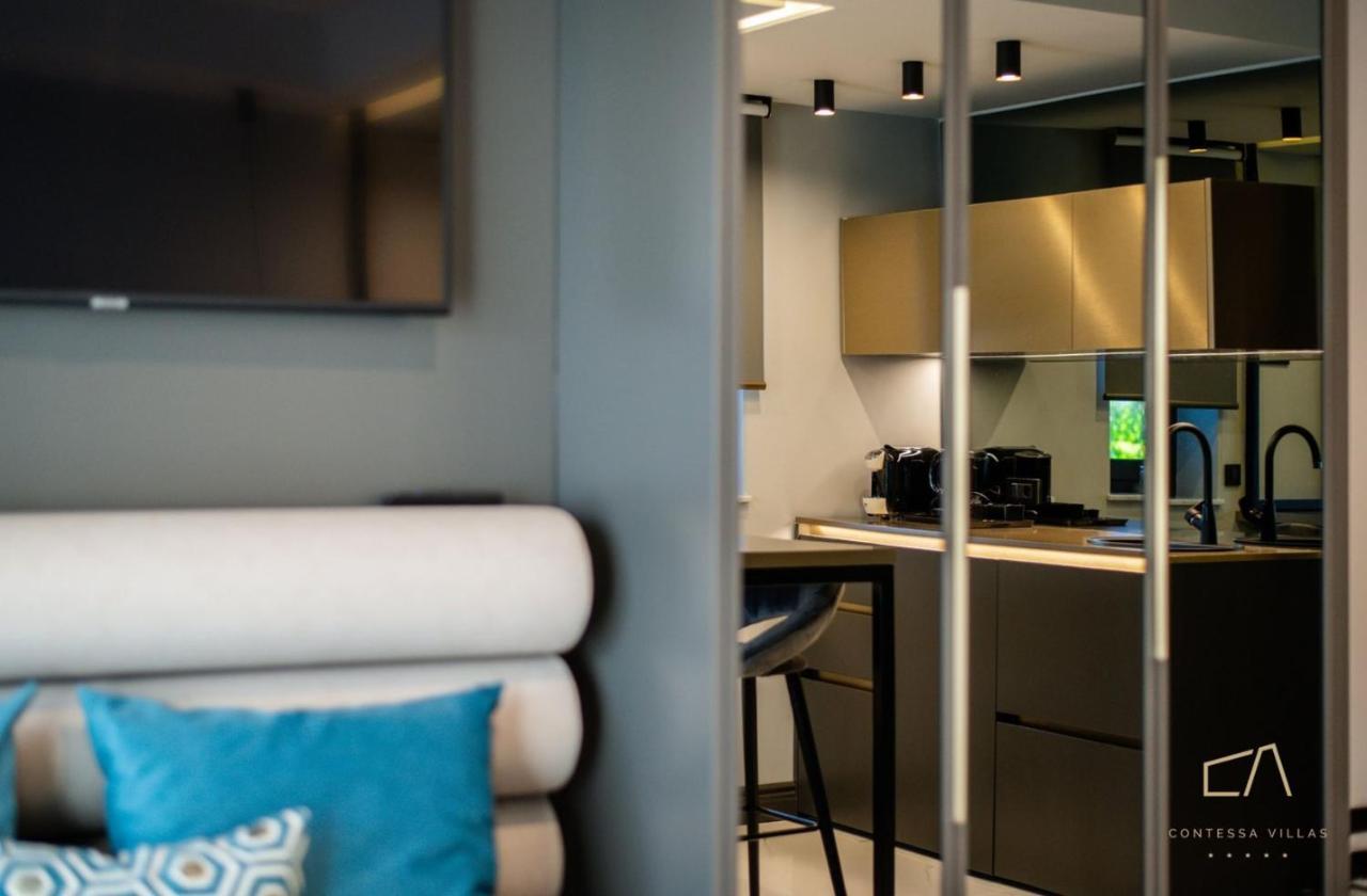 Luxury Apartments In Villa Curiera مالينسكا الغرفة الصورة
